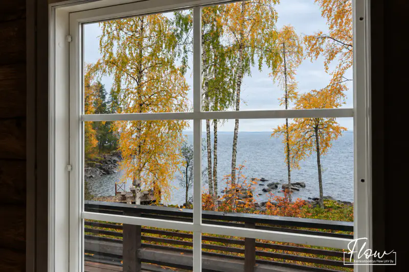 Mökki en kelohonka ~35 m² (2003) + sauna, ~65 m de rive privée sur le Keitele, 4 110 m² — Ilmolahti / Viitasaari — 17