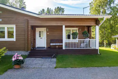 Maison rondins ~149 m² (2005) + rantasauna habitable, 5 600 m², Löytänä — Viitasaari — 1
