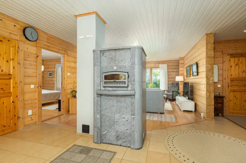 Maison rondins ~149 m² (2005) + rantasauna habitable, 5 600 m², Löytänä — Viitasaari — 6