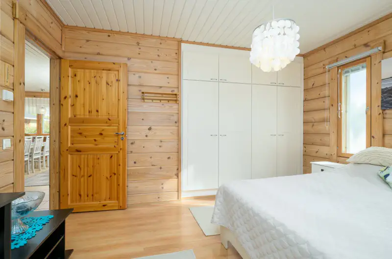 Maison rondins ~149 m² (2005) + rantasauna habitable, 5 600 m², Löytänä — Viitasaari — 9