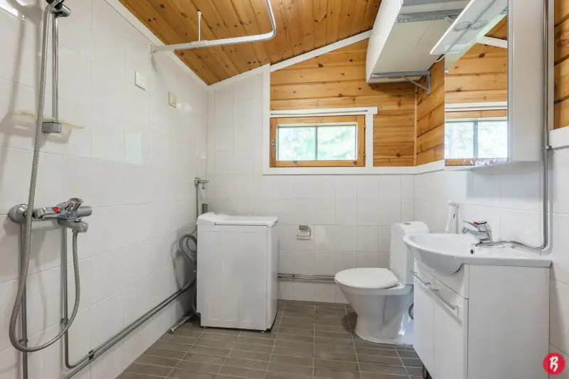 Maison rondins ~80 m² (1988), rive Keitele, 4 053 m² — Miekkarinne / Viitasaari — 18