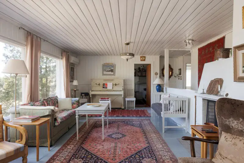 Maison ~165 m² (1965/rénov. 2007) + sauna, ~7,9 ha, rive + part Huopanankoski — Viitasaari — 8