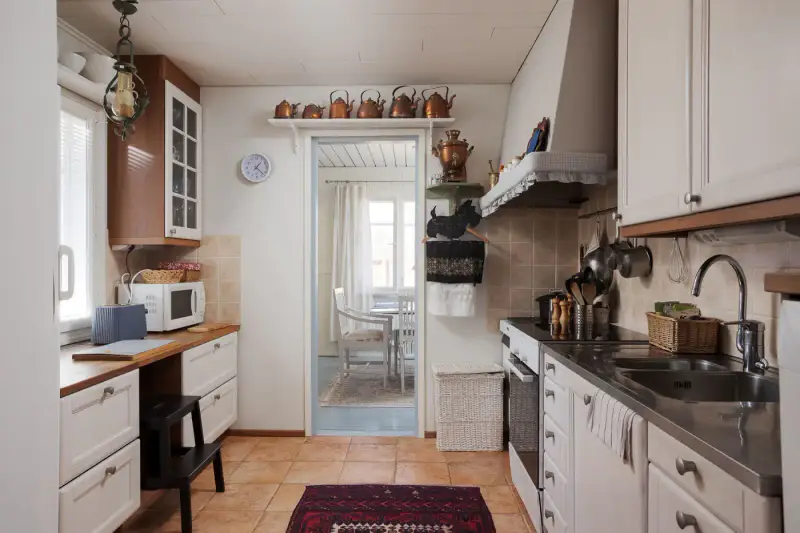 Maison ~165 m² (1965/rénov. 2007) + sauna, ~7,9 ha, rive + part Huopanankoski — Viitasaari — 3