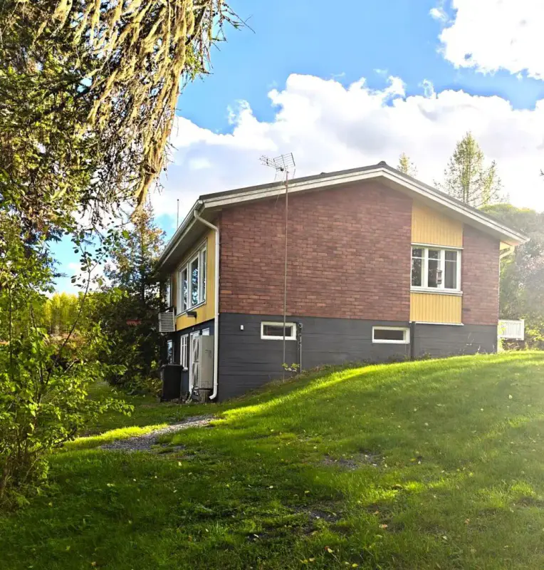 Maison ~165 m² (1965/rénov. 2007) + sauna, ~7,9 ha, rive + part Huopanankoski — Viitasaari — 16