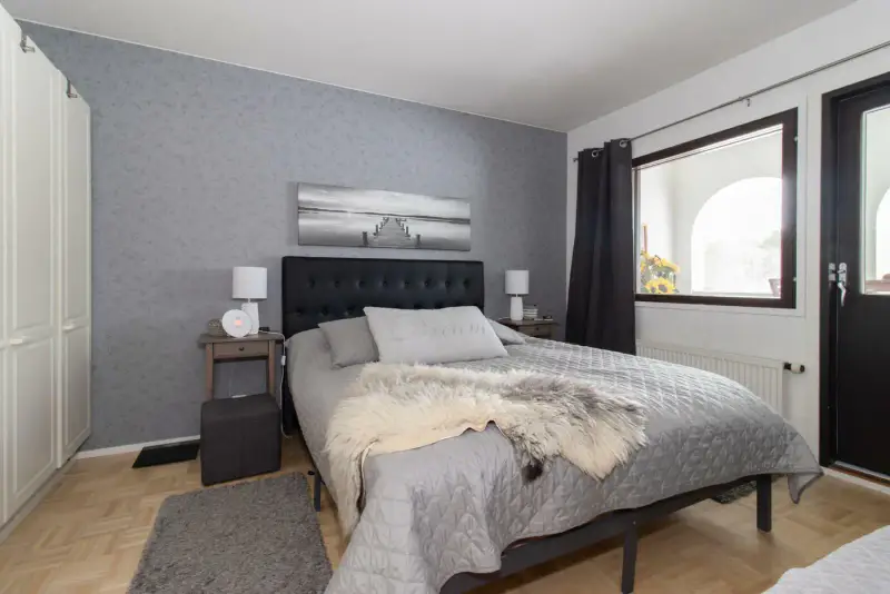 Villa mer ~140 m² (1992) rénovée, 3 100 m², rive privée — Vilkkilä / Virolahti — 10