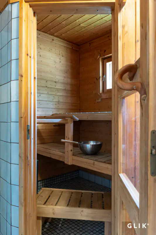 Maison de loisirs ~91 m² (1989) + sauna de cour et palju, 14 598 m² et ~80 m de rive privée Vaskivesi — Hintala / Virrat — 14