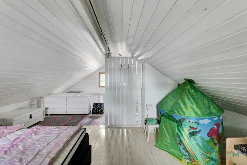 Chalet 1989, 47 m², rive privée Kivijärvi 40 m, 3 580 m² — Ylitornio — 18
