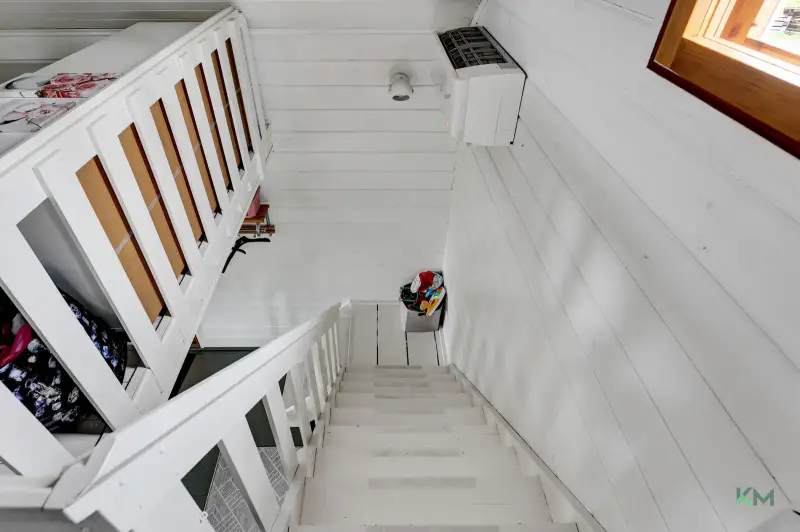 Chalet 1989, 47 m², rive privée Kivijärvi 40 m, 3 580 m² — Ylitornio — 12