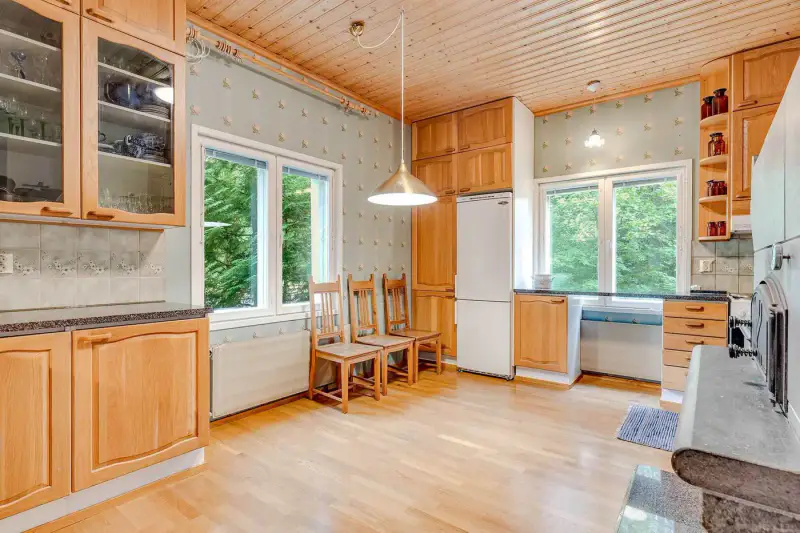 Grande maison en rondins rénovée, Näsijärvi — Kuru (Ylöjärvi), 156 m², 2 240 m², ~100 m rive — 5