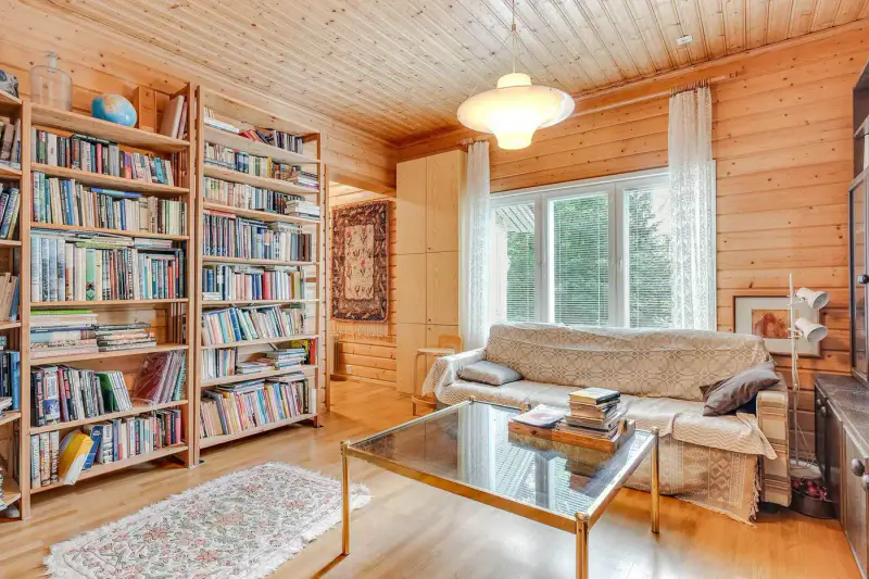 Grande maison en rondins rénovée, Näsijärvi — Kuru (Ylöjärvi), 156 m², 2 240 m², ~100 m rive — 10