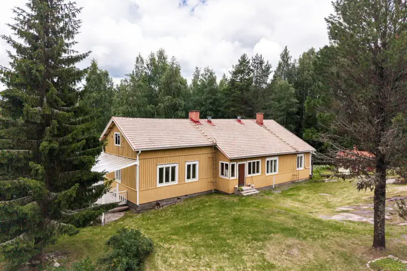 Maison en rondins 1912 ~150 m² + dépendances, 5 ha et ~220 m de rive privée Majavesi — Kyrönlahti / Ylöjärvi — 3