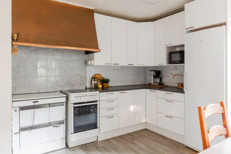 Maison 1986 rénovée + chalet d’invités et sauna de rive, 5 900 m² et 50 m de rive sur le Näsijärvi — Antaverkka, Ylöjärvi — 12