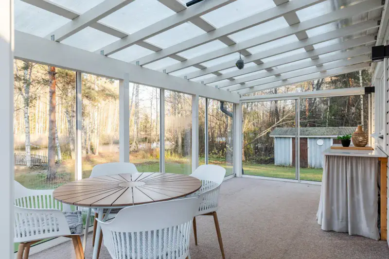 Maison 1986 rénovée + chalet d’invités et sauna de rive, 5 900 m² et 50 m de rive sur le Näsijärvi — Antaverkka, Ylöjärvi — 9