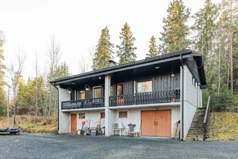 Maison 1986 rénovée + chalet d’invités et sauna de rive, 5 900 m² et 50 m de rive sur le Näsijärvi — Antaverkka, Ylöjärvi — 3