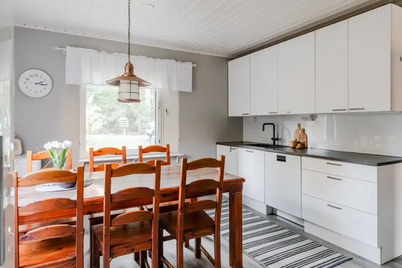 Maison 1986 rénovée + chalet d’invités et sauna de rive, 5 900 m² et 50 m de rive sur le Näsijärvi — Antaverkka, Ylöjärvi — 13
