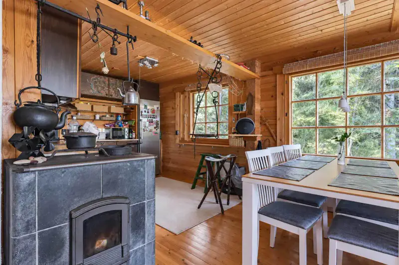 Maison bois ~121 m² (1992) + sauna, 3 470 m² (~45 m rive), Vankavesi — Kuru / Ylöjärvi — 8